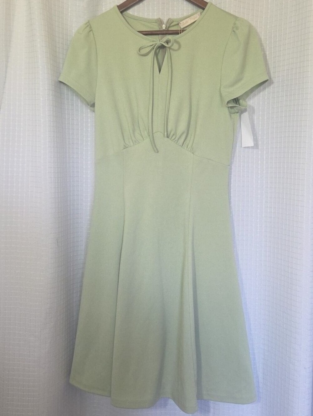 NWT 50s Style Sage Fit & Flare Dress Retro Vintage Inspired Tie Front Size Med - Picture 2 of 13